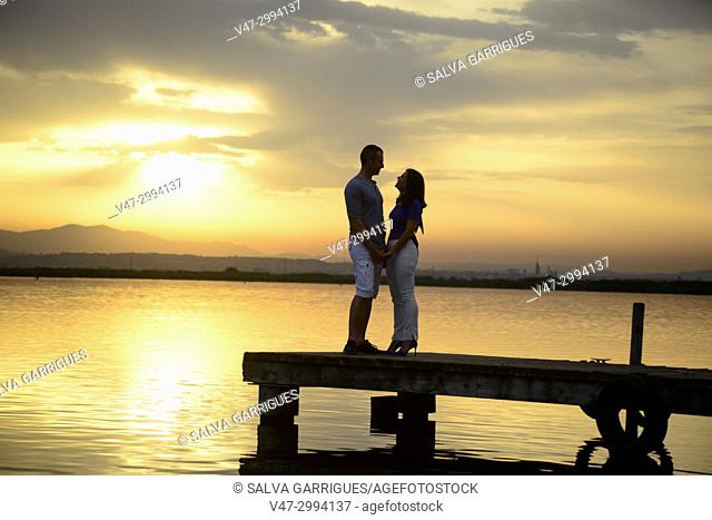 The natural park of l'Albufera is a typical place where people go to the sun gate and couples go to take photos