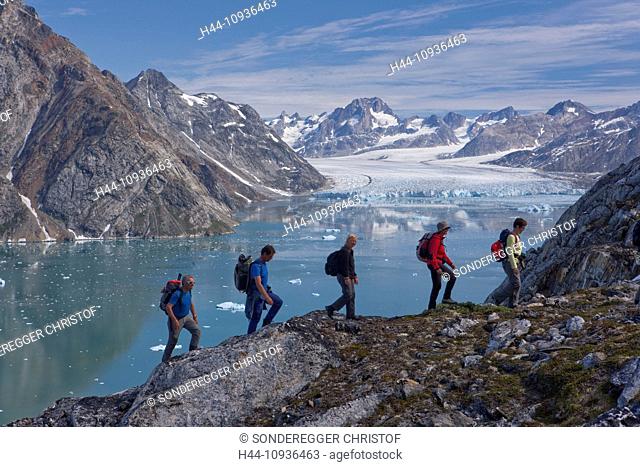 Sermiligaaq, walking, hiking, Knut Rasmussen, Rasmussen, Greenland, East Greenland, glacier, ice, moraine, fjord, group