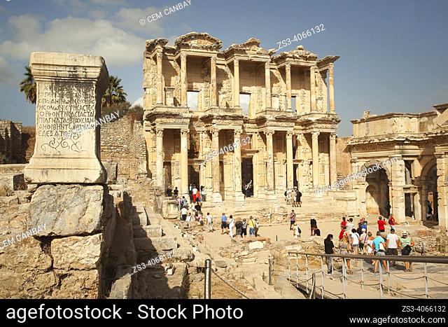 View of the library of Celsus at the Roman ruins of Ephesus, Efes, Selcuk, Kusadasi, Aegean Region, Turkey, Europe