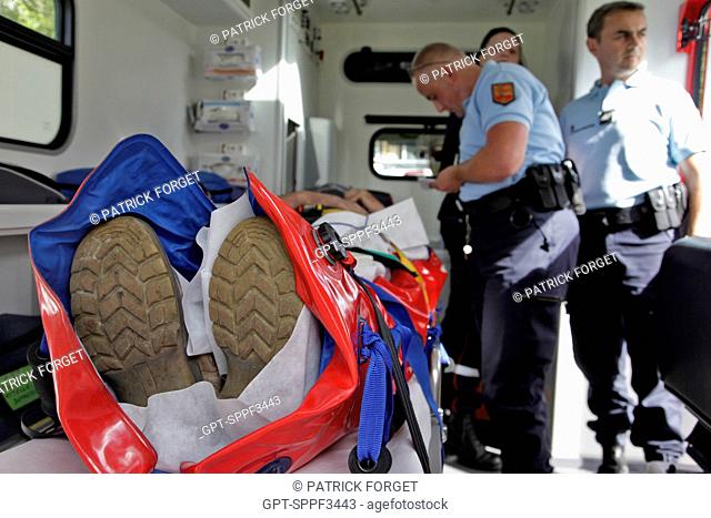 IDENTIFYING IN THE AMBULANCE THE VICTIM OF A FALL FROM A LADDER AT A STUD FARM, PONT L'EVEQUE FIRE DEPARTMENT AND EMERGENCY SERVICES, CALVADOS, FRANCE