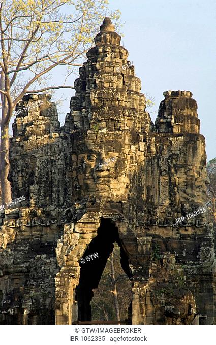 South gate of angkor Thom, UNESCO World Heritage Site, Siem Reap, Cambodia, Southeast Asia