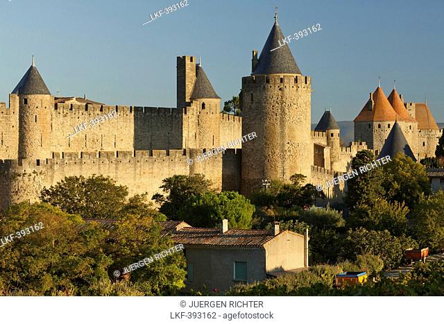 Cite von Carcassonne, historic town centre, town wall, fortress, fortified town, Carcassonne, UNESCO World Heritage Site, Pyrenees Way, Way of St