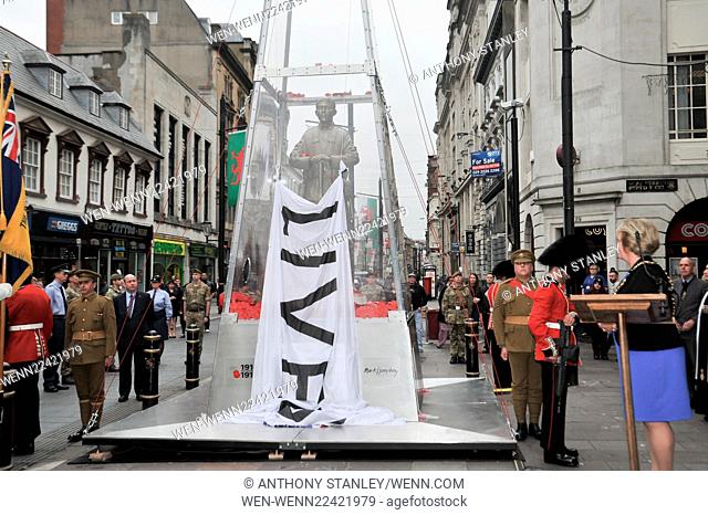 Centenary of the Gallipoli Campaign service held at the Cenotaph in Central London Featuring: Atmosphere Where: Cardiff, United Kingdom When: 23 Apr 2015...