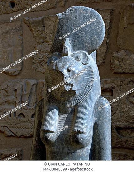 Medinet Habu, Luxor, Egypt, Djamet, mortuary temple of King Ramses III, ( XX dyn. 1185 -1078 B.C) - statue of the goddess Sekhmet