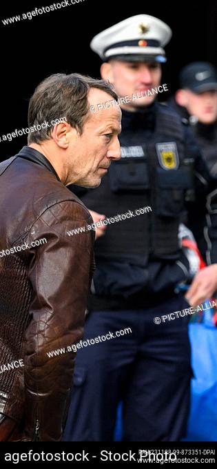 08 November 2023, Lower Saxony, Hanover: Actor Wotan Wilke Möhring (as ""Tatort"" commissioner Thorsten Falke) stands on Raschplatz at Hanover Central Station...