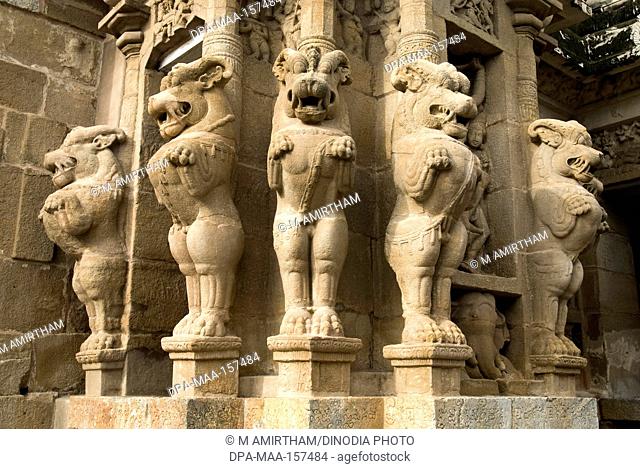 Yali statues ; Kailasanatha temple in sandstones built by Pallava king Narasimhavarman & son Mahendra eight century in Kanchipuram ; Tamil Nadu ; India