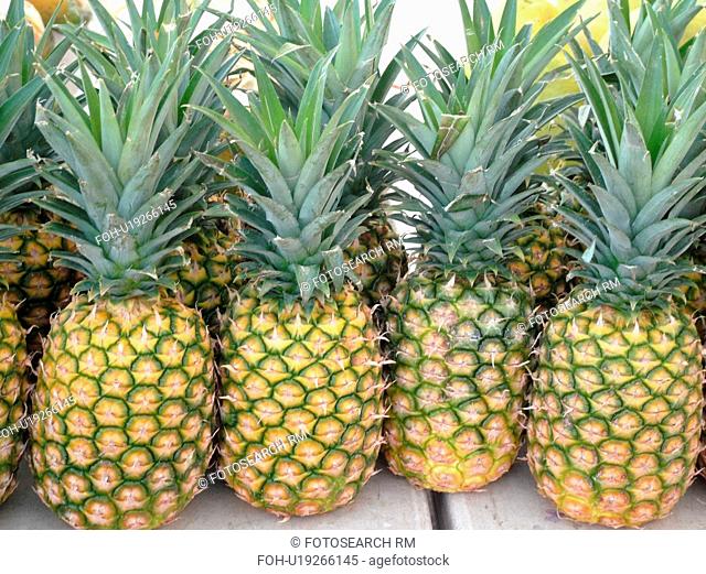 Kailua-Kona, Big Island, Island of Hawaii, HI, Hawaii, farmer's market, tropical fruit, pineapples