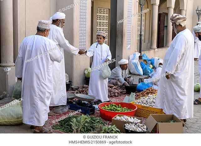 Sultanate of Oman, gouvernorate of Ad-Dakhiliyah, Nizwa, vegetable market