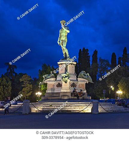 Bronze cast of the Statue of David at twilight, Piazza Michelangelo, San Niccolo, Badia A Ripoli, Firenze, Tuscany, Italy