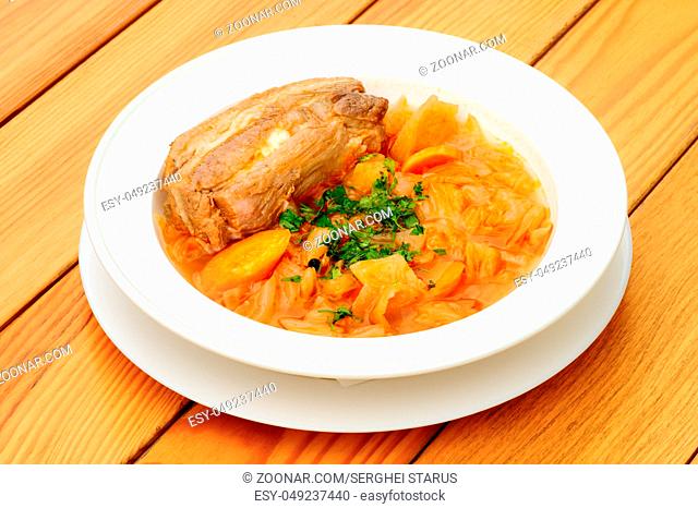 Stewed cabbage and other vegetables with pork meat