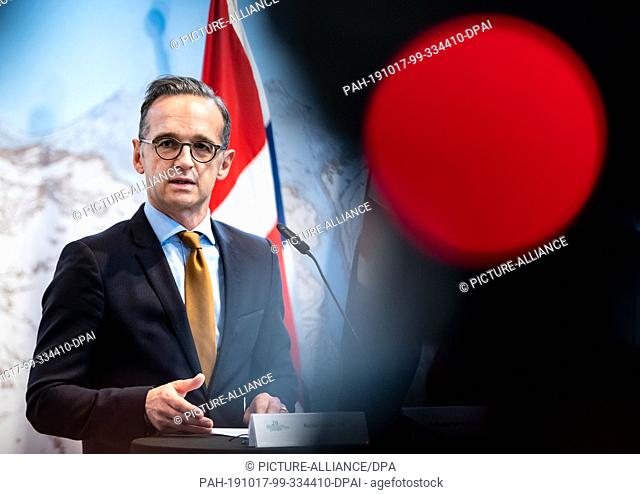 17 October 2019, Berlin: Heiko Maas (SPD), Foreign Minister, speaks at a press conference to mark the 20th anniversary of the Nordic Embassies in Berlin