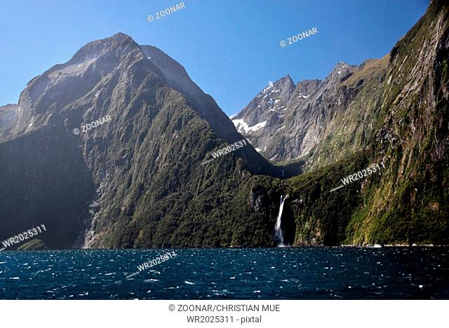Mountains in the Milford Sound