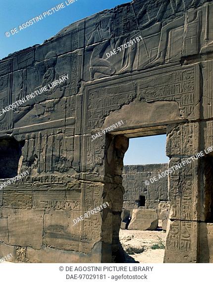 Sanctuary with pillars decorated with scenes of worship and ritual offerings to the gods, Mortuary Temple of Seti I dedicated to Amon-Ra, Theban necropolis