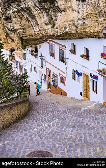 Calle Calcetas - Calcetas street. Street with dwellings built into rock overhangs. Setenil de las Bodegas, Cádiz, Andalucía, Spain, Europe