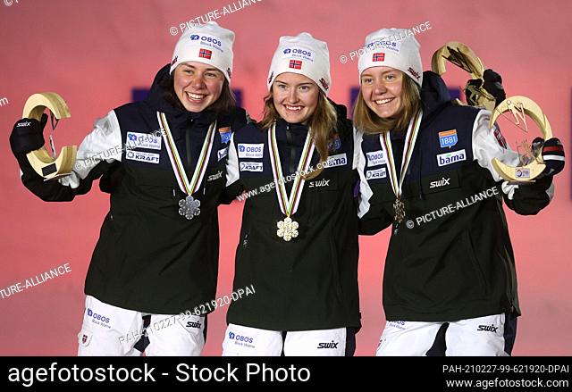 27 February 2021, Bavaria, Oberstdorf: Nordic skiing: World Championships, combined - individual, normal hill/5 km, women, cross-country