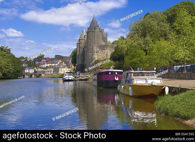 Josselin, Brittany, Josselin Castle, Morbihan, Canal between Nantes and Brest, Pontivy district, France, Europe