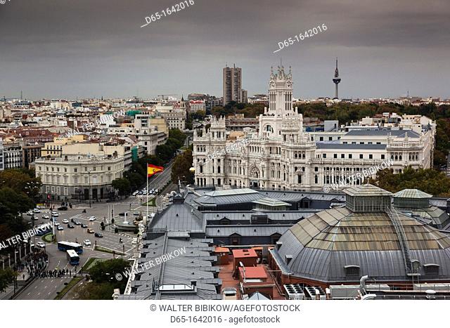 Spain, Madrid, Plaza de la Cibeles, Palacio de Communicaciones, once the world's biggest post office renovated into the El Centro exhibition space