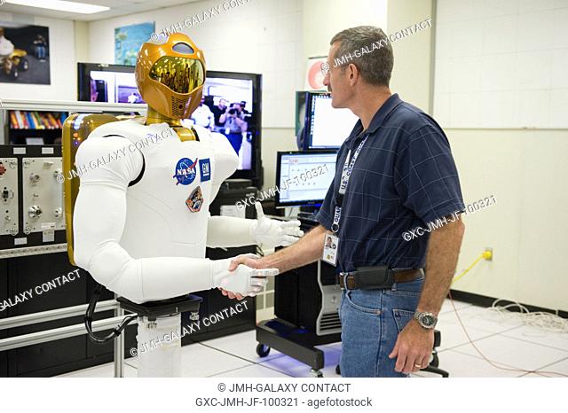 NASA astronaut Dan Burbank, Expedition 29 flight engineer and Expedition 30 commander, participates in a Robonaut familiarization training session in the Space...