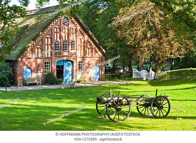 Traditional farmhouse in the picturesque village of Worpswede, Lower Saxony, Germany, Europe