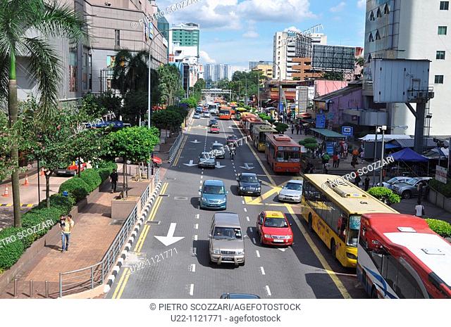 Johor Bahru (Malaysia): urban traffic along Jalan Wong Ah Fook