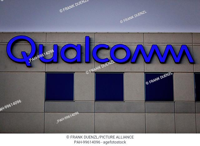 Corporate logo of Qualcomm in Sorrento Valley, where many high tech, biotech, and IT companies are located, in Febuary 2018. | usage worldwide