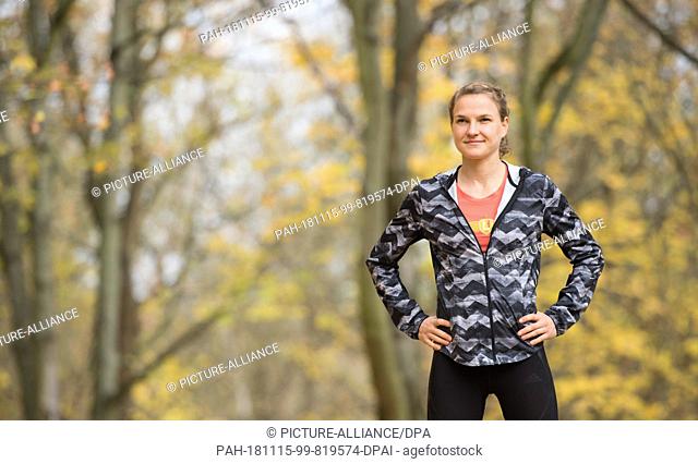 08 November 2018, Berlin: Runner Lisa Hahner (SCC Berlin) is training at the Grunewald in Berlin. The 28-year-old will start her comeback at the beginning of...