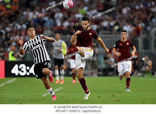 2015 Serie A Football Roma v Juventus Aug 30th. 30.08.2015. Rome, Italy. Serie A Football. Roma versus Juventus. Kostas Manolas and Paulo Dybala fight for the...