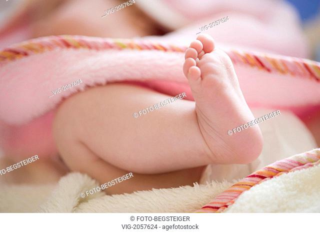 baby feet - 30/03/2010