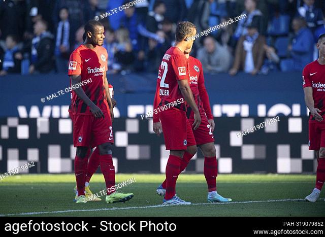 Frankfurt players disappointed, left to right Evan NDICKA (F), Timothy CHANDLER (F), Eric DINA EBIMBE (F) (F) 3: 0, on October 8th, 2022 in Bochum/Germany