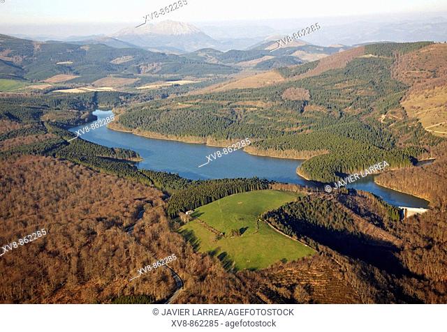 Albina reservoir, Legutiano, Alava, Basque Country, Spain