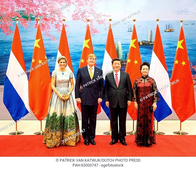 King Willem-Alexander and Queen Maxima of The Netherlands attend the state banquet hosted by President Xi Jinging and his wife Peng Liyuan at the Golden Hall in...