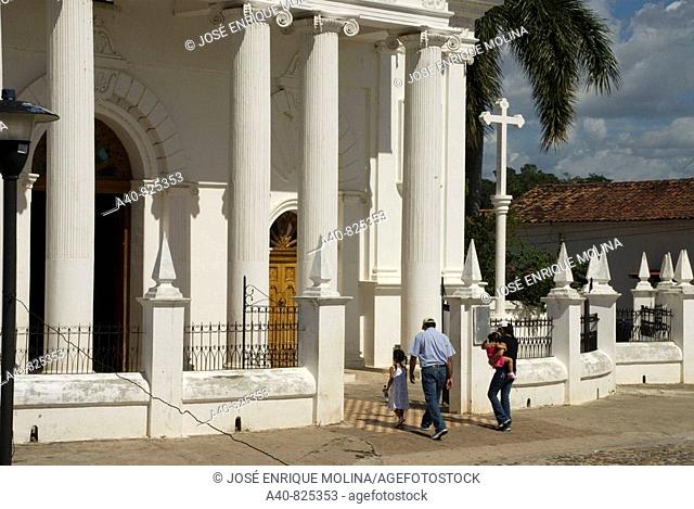 El Salvador.Area Central.Suchitoto town.Church of Santa Lucia (1853)