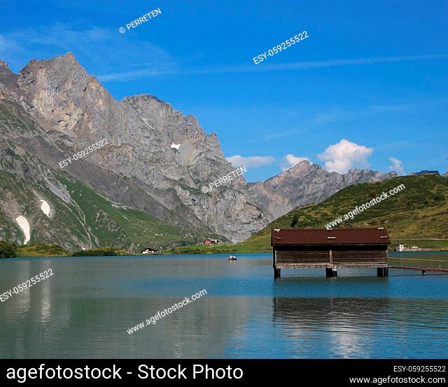 Lake Trubsee and mountains