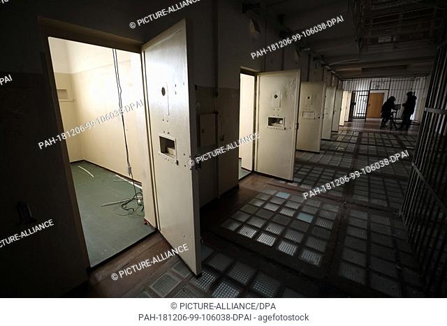 05 December 2018, Mecklenburg-Western Pomerania, Rostock: The cells in the former Stasi remand prison, until recently the seat of the documentation and memorial...