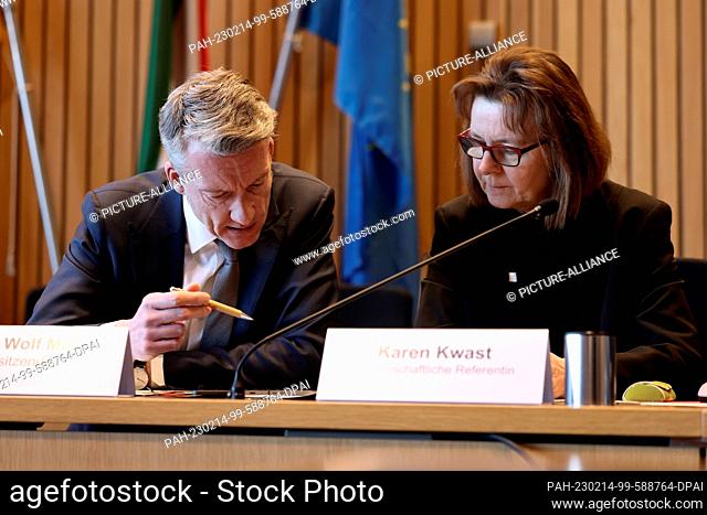 14 February 2023, North Rhine-Westphalia, Duesseldorf: Sven Wolf (SPD, l), Chairman of the Flood Disaster Investigation Committee, and Karen Kwast (r)