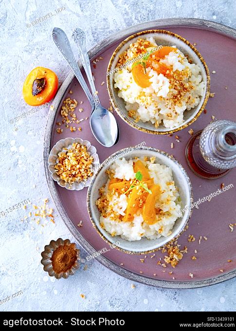 Coconut rice with apricots