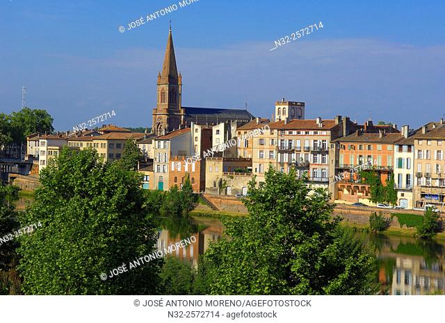 Montauban, River Tarn, Quai vilebourbon, Tarn-et-Garonne Departement , Midi-Pyrenees, France, Europe