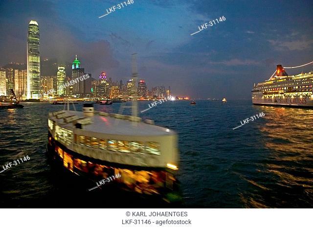 Night view of Victoria Harbour, Star Ferry - Skyline of Hong Kong Island Hongkong - China