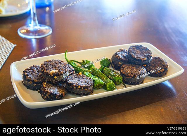 Black pudding with Padron peppers. Spain