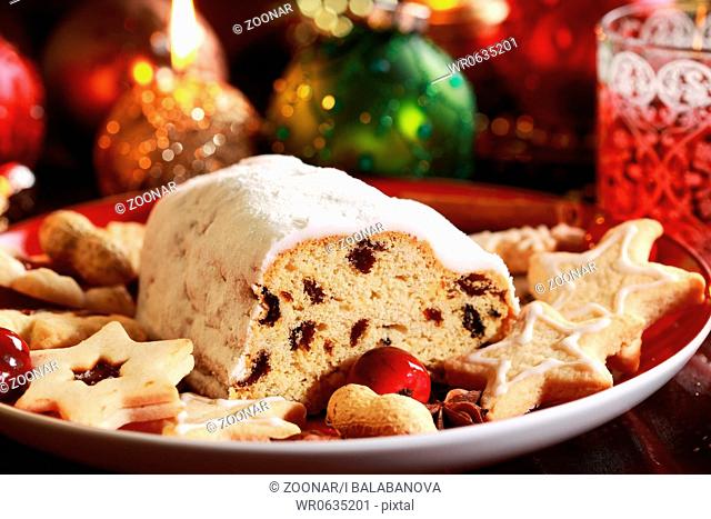 Christmas stollen with gingerbread cookies