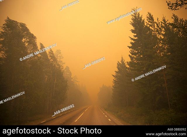 Fire smoke from the forest fire in 2014 in northern Västrmanland is approaching Ängelsberg