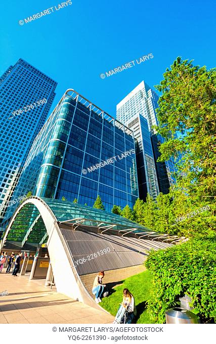 Modern architecture, Skyscrapers, Canary Warf, Docklands, London, England