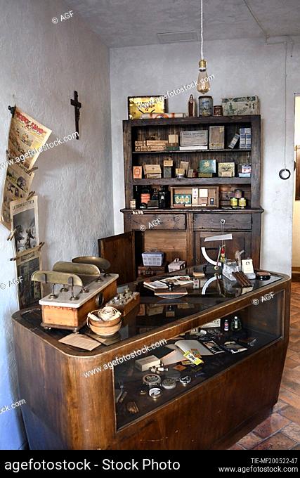 The Tobacconist Museum opens in Rome. After years of research and collection of material, the result of generosity of the entire category