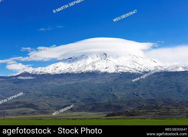 Turkey, Eastern Anatolia, Agri Province, View to Mount Ararat