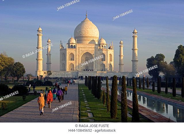 India, Uttar Pradesh, Agra city, Taj Mahal, UNESCO, World heritage site, Asia, travel, January 2008, architecture, moo