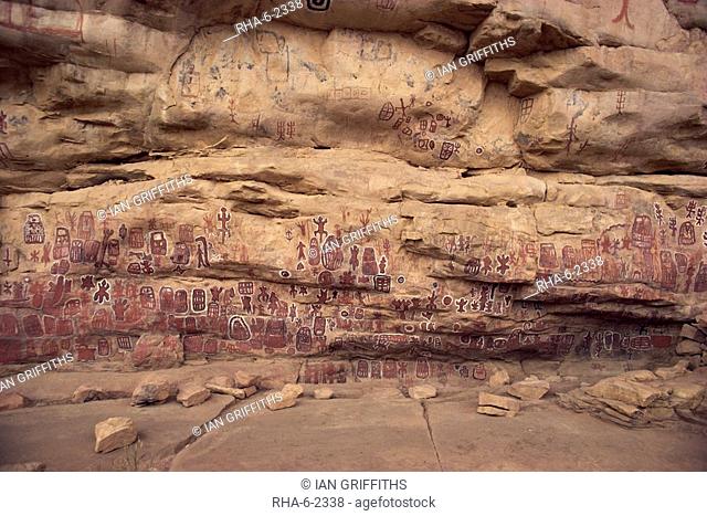 Decorated cliff wall at Dogon ritual site, Songo Village, UNESCO World Heritage Site, Bandiagara Escarpment, Dogon Area, Mali, Africa