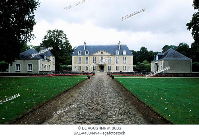 Castle of Louvois, from the 13th century which belonged to Michel Le Tellier (1603-1685), procureur (attorney) for King Louis XIII, Champagne-Ardenne, France
