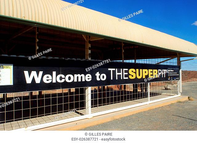 Platform to have a general view on the Kalgoorlie gold mine for tourists