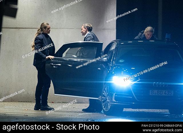 10 December 2023, Berlin: Christian Lindner (FDP), Federal Minister of Finance, comes to the Chancellery for talks. Following the budget ruling by the Federal...