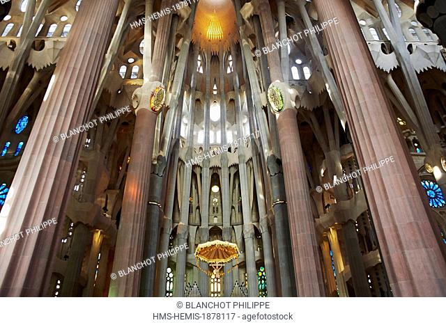 Spain, Catalonia, Barcelona, Sagrada Familia church, Antoni Gaudi's masterpiece, listed as World Heritage by UNESCO, the Altar